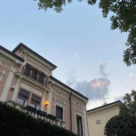 Nuovo E Luminoso *